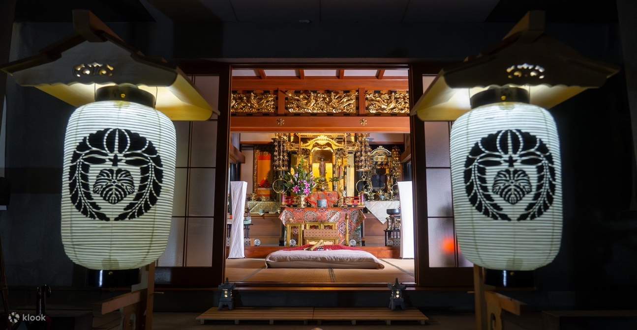 Osaka: Urutan Aroma dengan Batang Buluh di Kuil <90 minit>